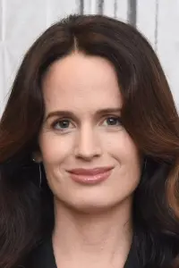 Фото Елізабет Різер (Elizabeth Reaser)