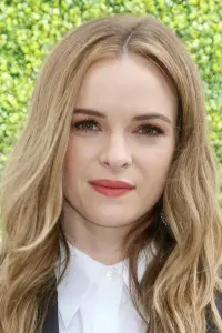 Фото Даніель Панабейкер (Danielle Panabaker)