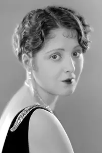 Фото  (Suzy Vernon)