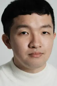 Фото  (Kim Hwi-gyu)