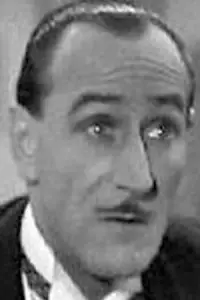 Фото  (Charles Redgie)