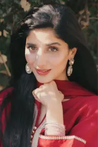 Фото  (Mawra Hocane)