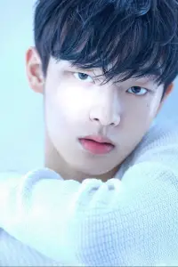 Фото  (Choi Hyun-wook)
