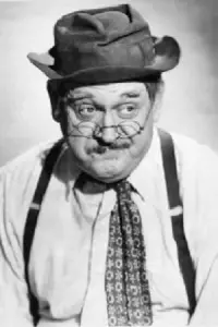 Фото  (Cliff Arquette)