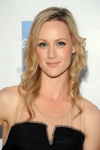 Фото Керрі Біше (Kerry Bishé)