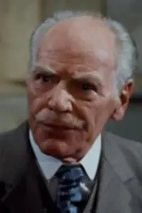 Фото  (Victor Melleney)