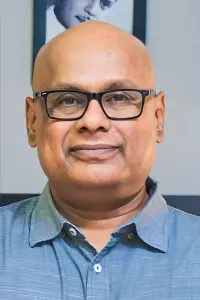 Фото Суреш Чакраварті (Suresh Chakravarthy)