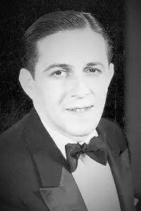 Фото  (Archie Gottler)