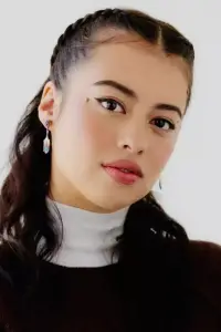 Фото Ембер Мідфандер (Amber Midthunder) #327625