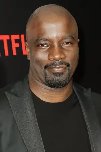 Фото Майк Колтер (Mike Colter)