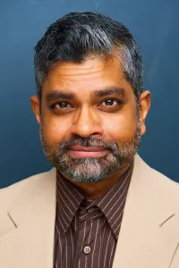 Фото  (Ken Maharaj)