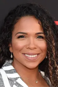 Фото  (Maya Gilbert)