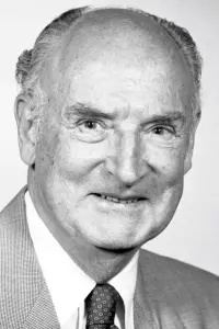 Фото  (Charles Warren Hostler)