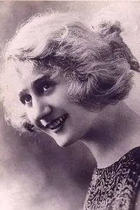 Фото  (Andrée Brabant)