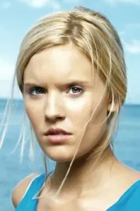 Фото Меггі Грейс (Maggie Grace)