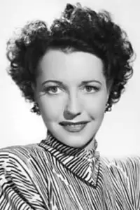 Фото  (Mona Barrie)