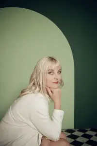 Фото  (Elizabeth Archer) #518357