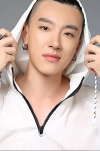 Фото  (Li Junxian)