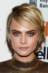 Фото Кара Делевінь (Cara Delevingne)