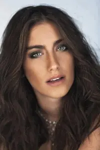 Фото  (Hazal Kaya)