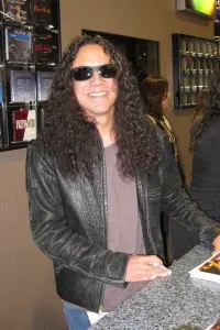 Фото  (Mike Inez)
