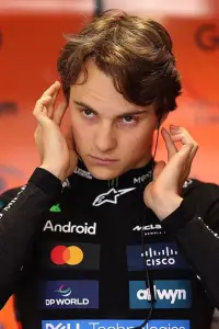 Фото  (Oscar Piastri) #521826