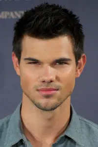 Фото Тейлор Лотнер (Taylor Lautner)
