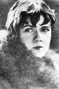 Фото  (Frances Hyland) #378775