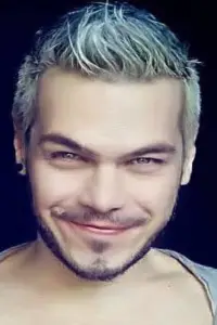 Фото  (Henrique Mello)