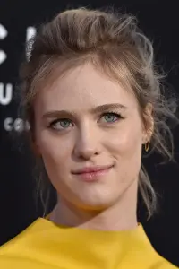Фото Маккензі Девіс (Mackenzie Davis)