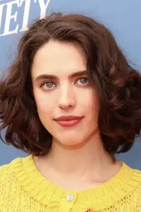Фото Маргарет Квалі (Margaret Qualley)