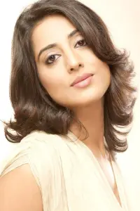 Фото Махі Гілл (Mahie Gill)