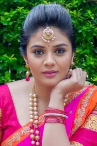 Фото  (Sreemukhi)