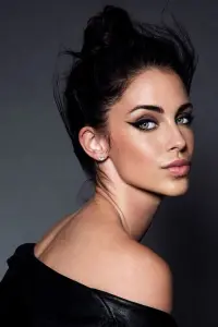 Фото Джессіка Лоундс (Jessica Lowndes)