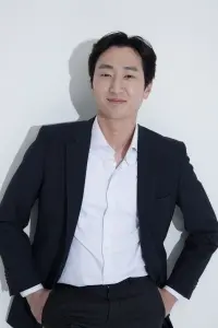 Фото  (Jung Woo-young)