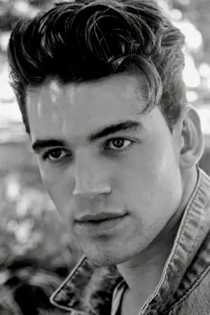 Фото Ноа Фірнлі #325255