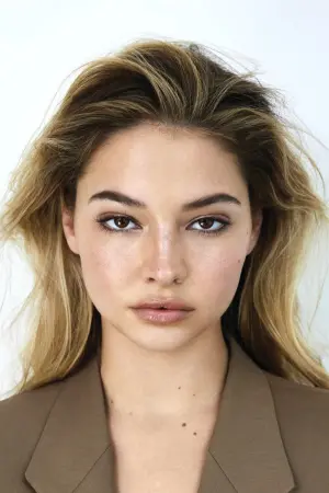 Фото Мадлен Клайн (Madelyn Cline) #12965