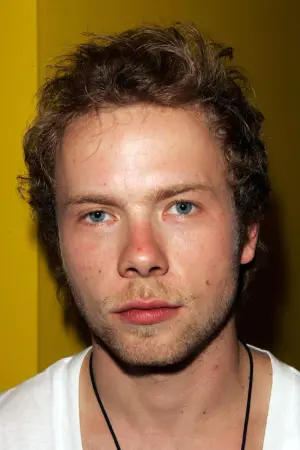 Фото Брендан Флетчер #23387