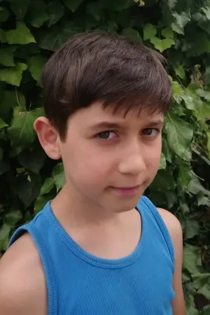 Фото Майло Мачадо-Грейнер #69001