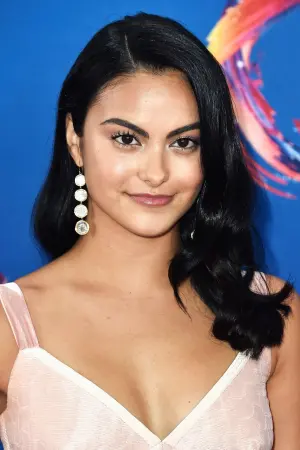 Фото Каміла Мендес (Camila Mendes) #96757