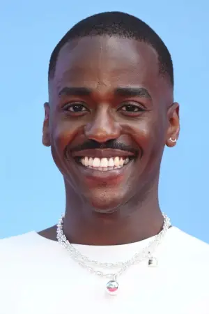 Фото Шуті Ґатва (Ncuti Gatwa) #327040