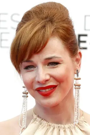 Фото Естер Оноді #245187