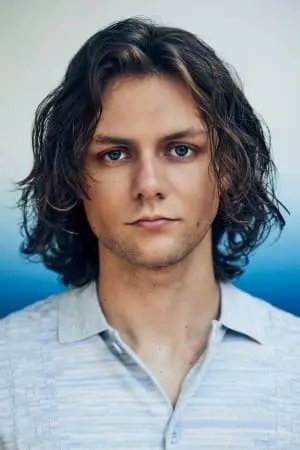 Фото Тай Сімпкінс (Ty Simpkins) #9541