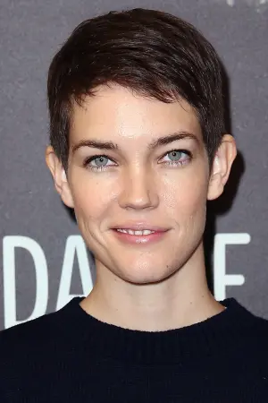 Фото Селія Роулсон-Холл #68051