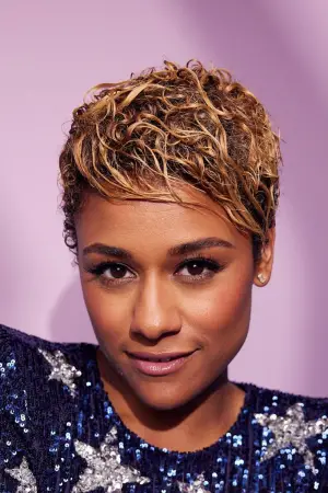 Фото Аріана Дебоус (Ariana DeBose) #326434