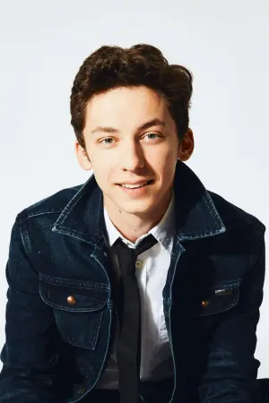 Фото Ендрю Барт Фельдман (Andrew Barth Feldman) #70106