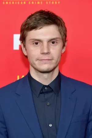 Фото Еван Пітерс (Evan Peters) #659