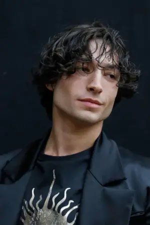 Фото Езра Міллер (Ezra Miller) #5612