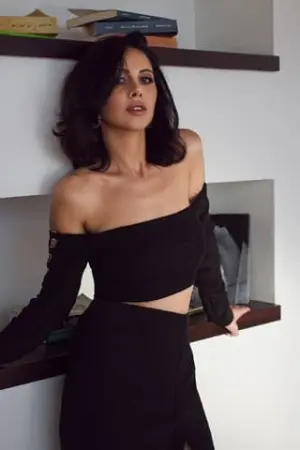 Фото  (Yasmine Raeis) #255312