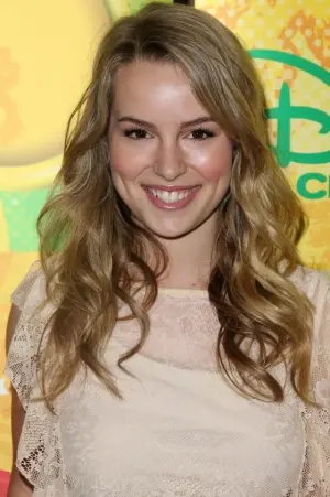 Фото Бріджит Мендлер (Bridgit Mendler) #53009